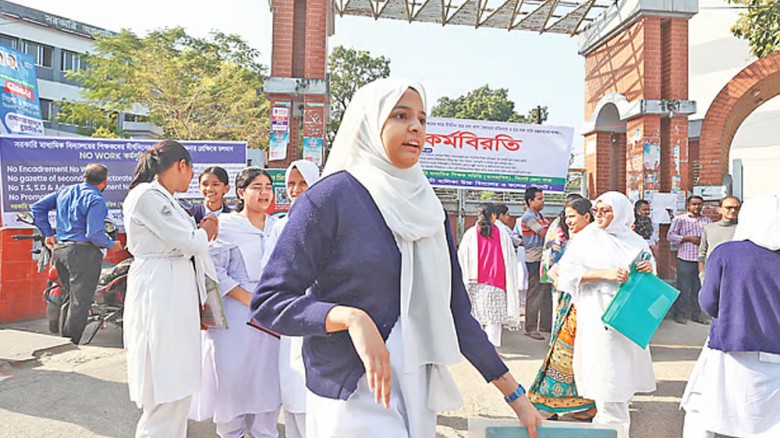 কর্মবিরতি স্থগিত মাধ্যমিকের শিক্ষকদের, পরীক্ষা হবে বুধবার...
