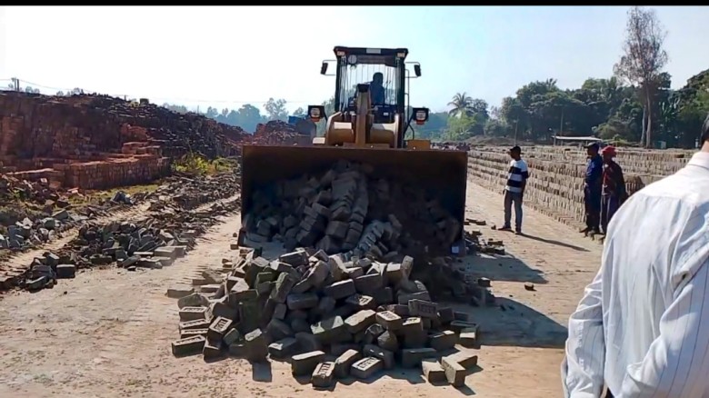 শেরপুরে অবৈধ ইটভাটায় ভ্রাম্যমাণ আদালতের অভিযান: ১৪ লাখ টাকা জরিমানা...