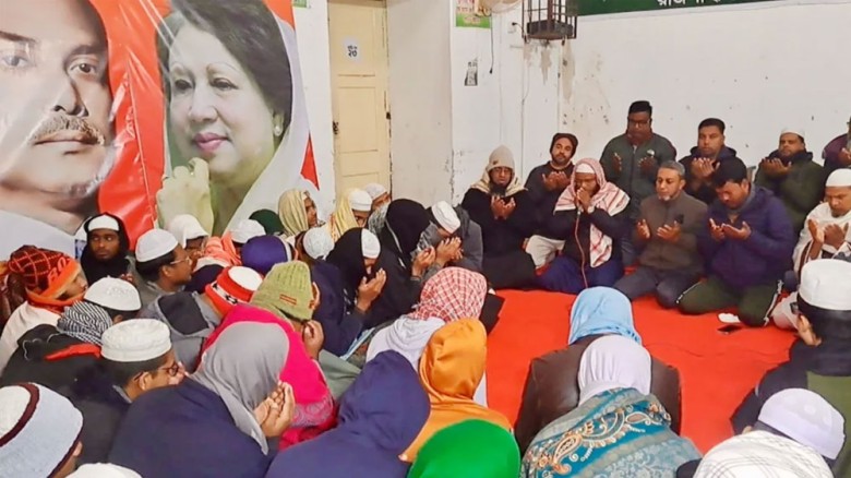 খালেদা জিয়ার মৃত্যুতে দেশজুড়ে শোক, মাগফিরাত কামনায় দোয়া...