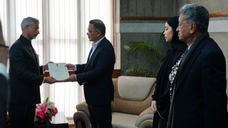 তারেকের সঙ্গে দেখা করে ভারতের শোকবার্তা দিলেন জয়শঙ্কর...