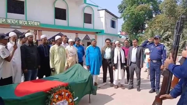 শ্রীমঙ্গলে রাষ্ট্রীয় মর্যাদায় বীর মুক্তিযোদ্ধা আব্দুল মালেকের দাফন...