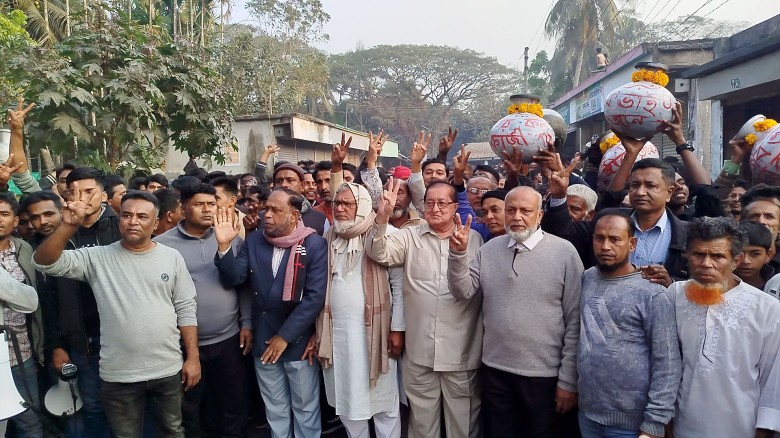 নড়াইল-১ আসনে স্বতন্ত্র প্রার্থী নাগিব হোসেনের নির্বাচনী পথসভা ও মিছিল...