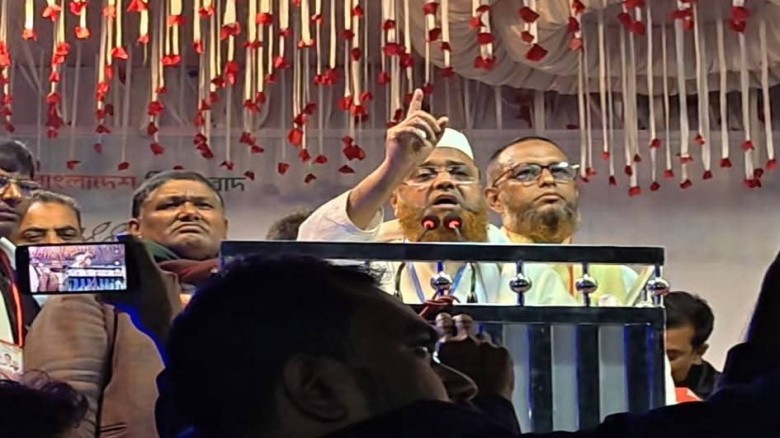 রাজারহাটে বিএনপির নির্বাচনী জনসভায় সাবেক উপমন্ত্রী অধ্যক্ষ আসাদুল হাবিব দুলু...