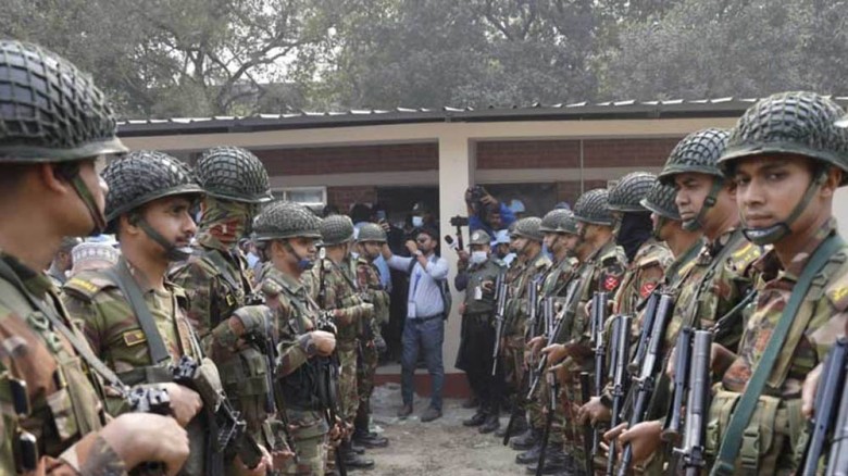 ঢাকায় ১৪০০ ঝুঁকিপূর্ণ কেন্দ্র, থাকছে স্ট্রাইকিং ফোর্স...