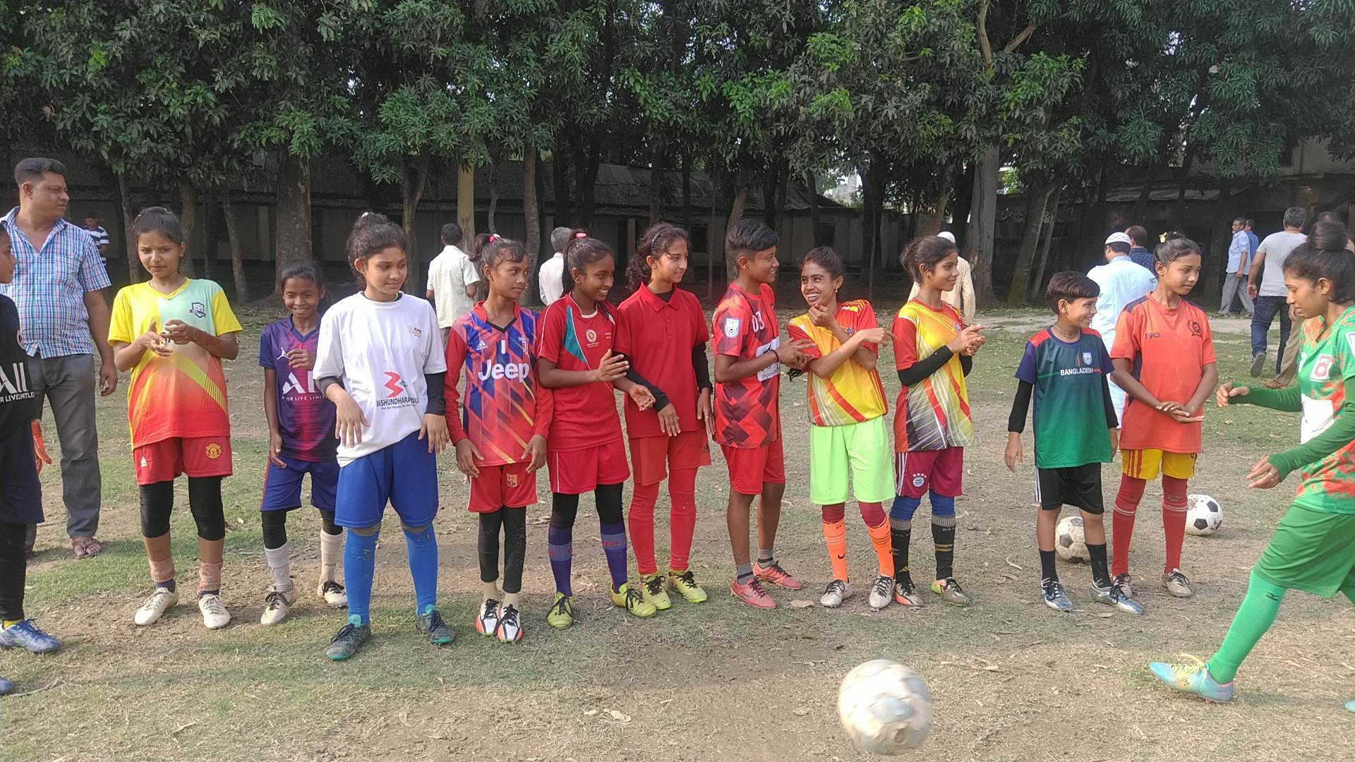 খেলা ধুলা মানুষের শারীরিক ও মানুষিক মেধা বিকাশে সহায়তা করে-  মেয়র পলাশবাড়ী পৌরসভা  