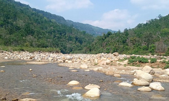 প্রচন্ড শীতে পর্যটক শুণ্য সিলেট