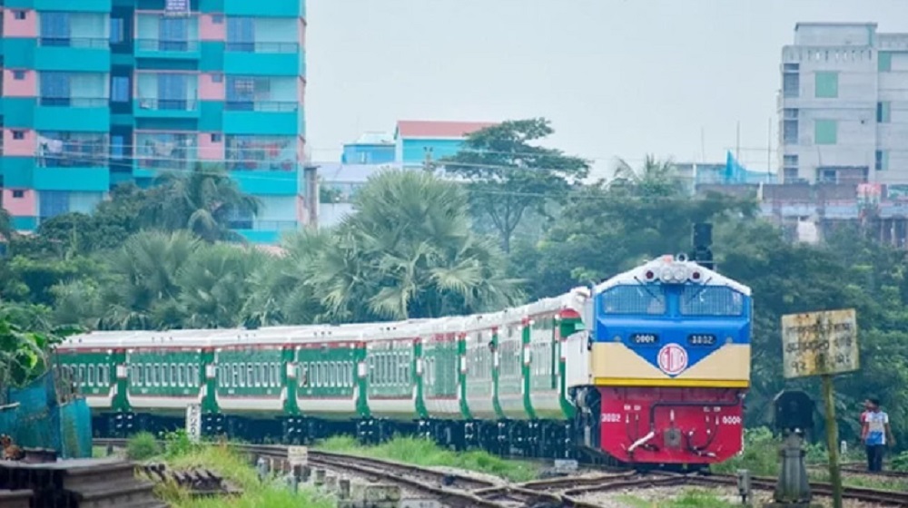 ট্রেন চলাচল প্রসঙ্গে রেলের ডিজি