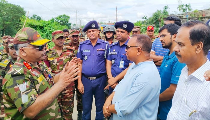 মৌলভীবাজারের বন্যা দুর্গত এলাকা থেকে ৯ হাজার মানুষকে উদ্ধার করেছে সেনাবাহিনী