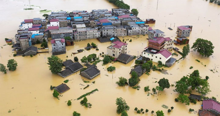 চীনে ভারী বর্ষণ-আকস্মিক বন্যা ও ভূমিধসে ৪৫ জনের প্রাণহানি