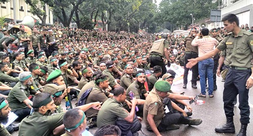 ৪ হাজার আনসার সদস্যের বিরুদ্ধে মামলা