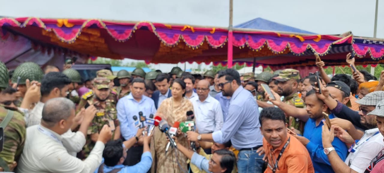 ইলিশ রপ্তানি করা হবে, উপহার নয়: নোয়াখালীতে উপদেষ্টা সৈয়দা রিজওয়ানা হাসান