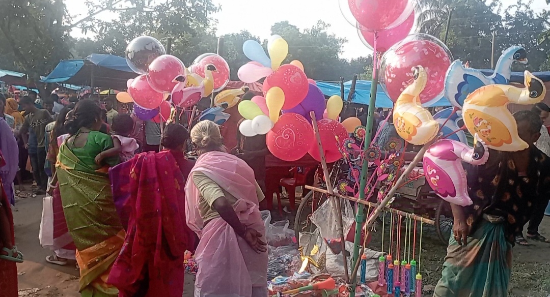 ঘোড়াঘাটে যে মেলার ঐতিহ্য ৩০০ বছরের