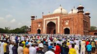 বিভাগীয় শহরগুলোতে কখন কোথায় হবে ঈদ জামাত