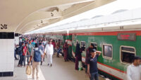 যাত্রী চাপও কম, ট্রেন ছাড়ছে সময় মতো