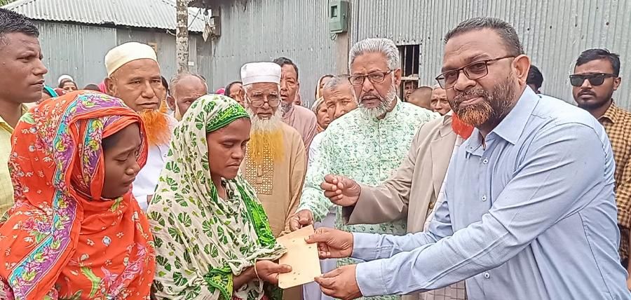 লালমনিরহাটে বিএস এফ এর গুলিতে নিহত হাসিবুলের পরিবার কে জামায়াতের সার্থিক সহায়তা লালমনিরহাটে বিএস এফ এর গুলিতে নিহত হাসিবুলের পরিবার কে জামায়াতের সার্থিক সহায়তা
