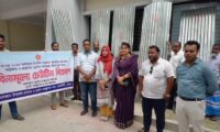 আদমদীঘিতে বিনামূল্যে ঢেউটিন বিতরণ