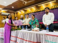 মৌলভীবাজারে ফ্রিল্যান্সিং প্রশিক্ষণ শেষে ৫৮০জন নারী পেলেন ল্যাপটপ